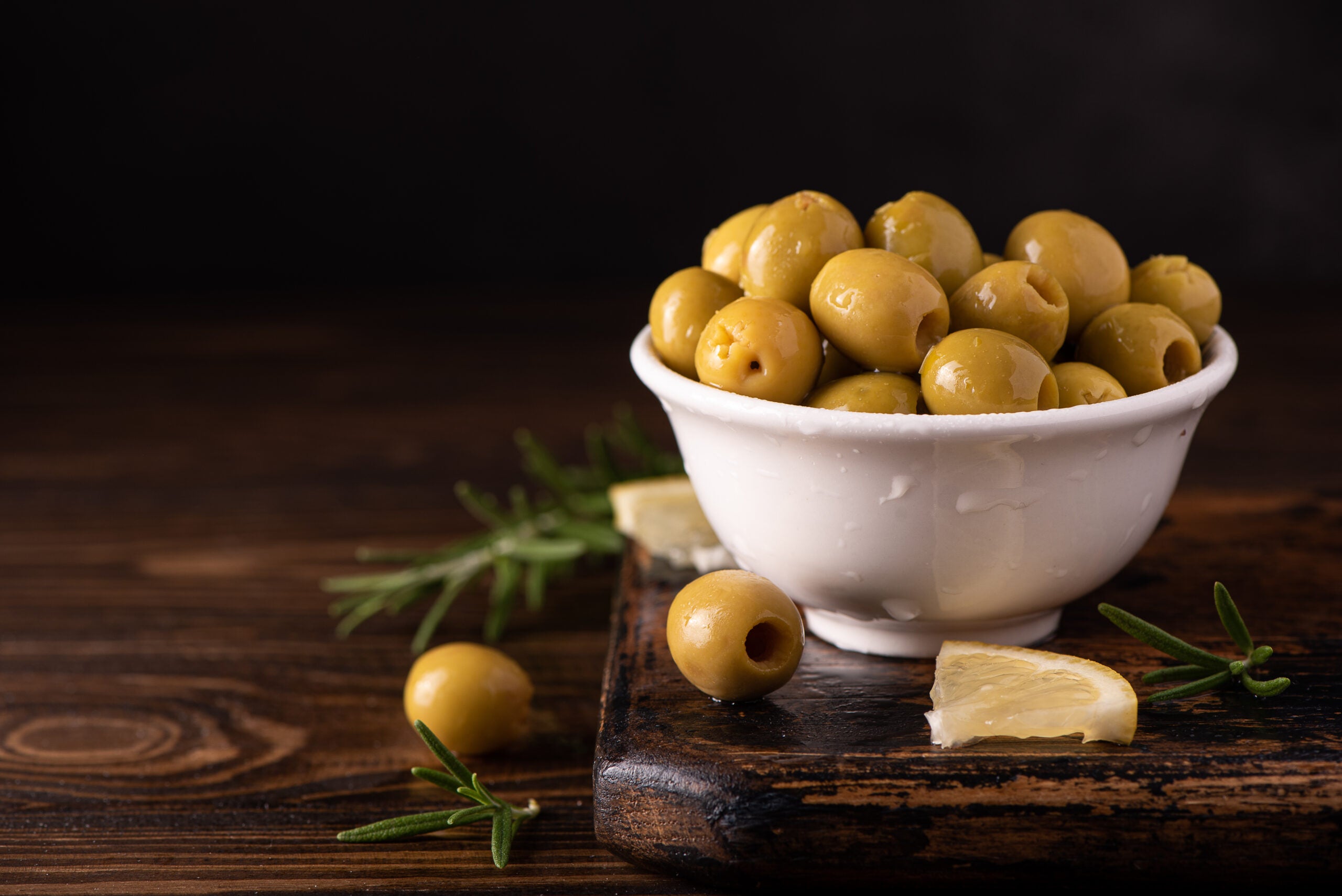 Unpitted Green Olives in Olive oil & Vinegar-Vacuum 200g